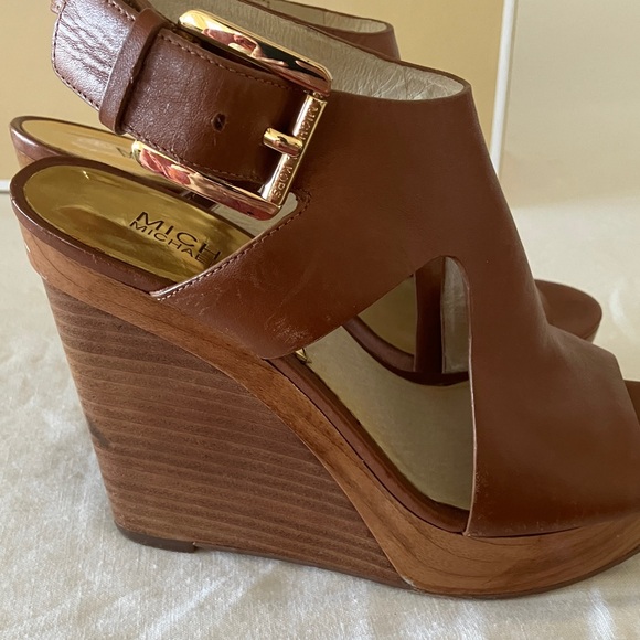 Michael Kors Tan Leather Wedges - Picture 4 of 8